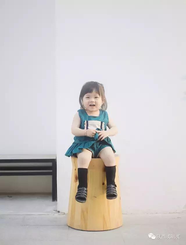 偶遇美女西安,偶遇红衣美少女