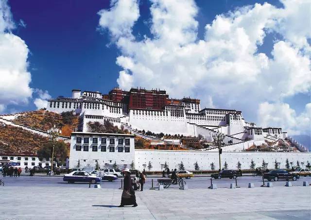 你是不是想出去旅游,你是不是很想去游乐园玩