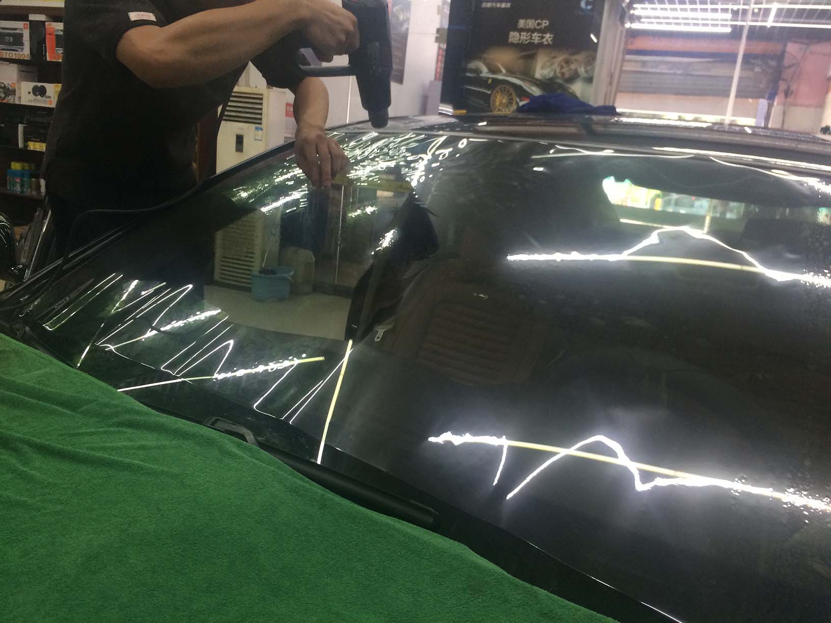 深圳壹捷汽车贴膜丰田皇冠龙膜作业案例分享