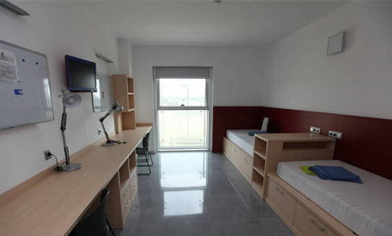 国外足球顶级青训拉玛西亚,巴萨拉玛西亚青训揭秘