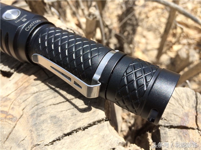 能给手机充电也能当支架,能给手机充电能连wifi的充电宝