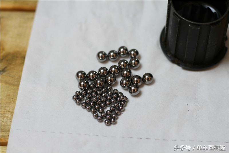 花鼓轴承拆卸技巧,拆滚珠花鼓需什么工具