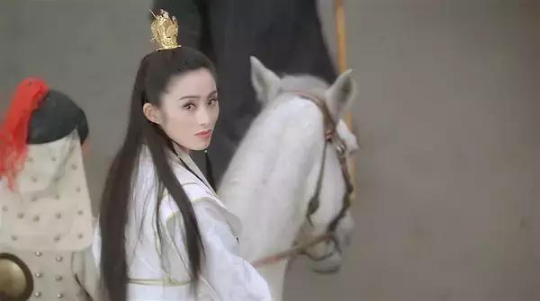 七位桃花眼女明星,带有桃花眼的女明星