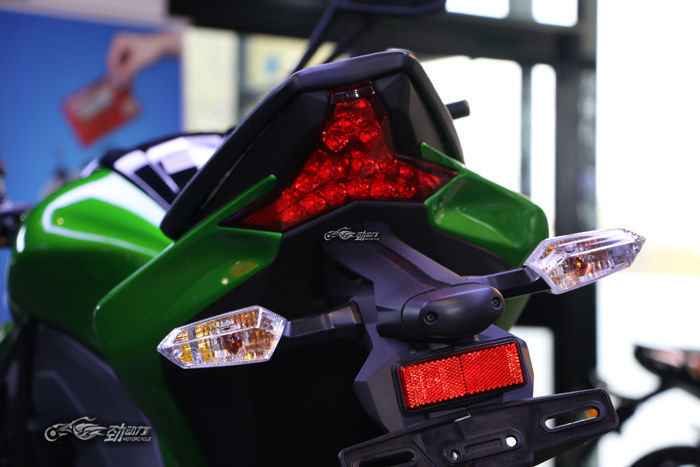 杜卡迪monster950对比川崎z1000,动力十足的川崎