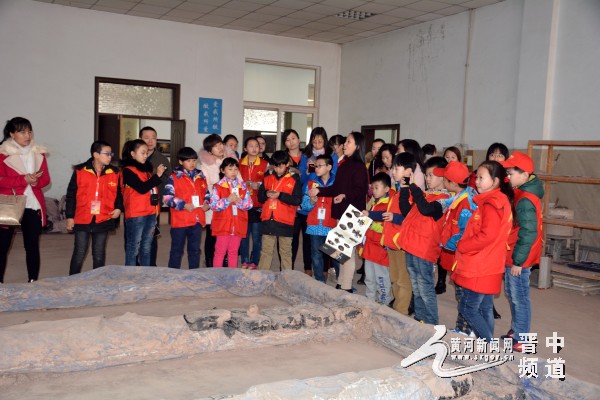 晋中太行小学小记者李科颖:黑陶土与火的艺术力与美的结晶