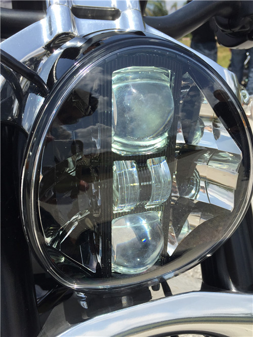 哈雷livewire试驾视频,哈雷新车livewire评测