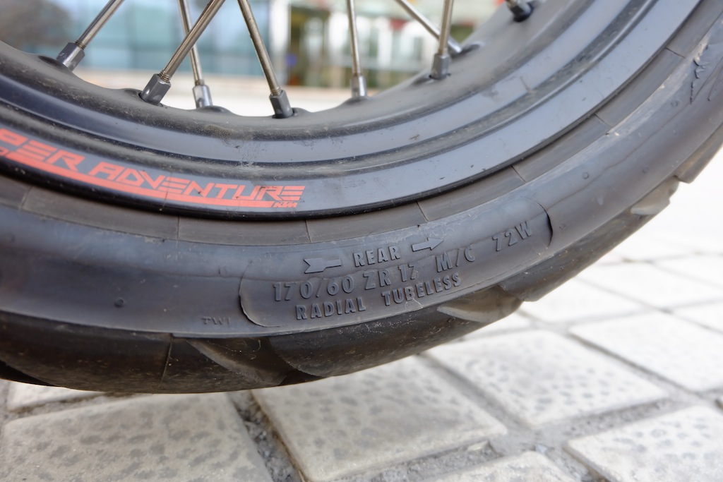 新车ktm1290advr落地价格,2020款ktm1290advs试驾