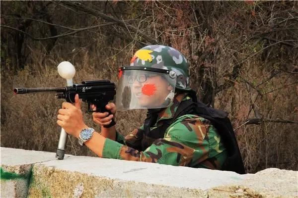 包头只剩这一家超好玩的彩弹枪俱乐部了！周末约起！