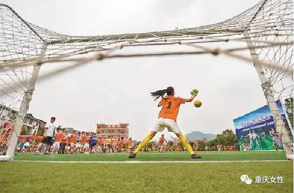 大山里的留守女童足球队，大山里的铿锵玫瑰！