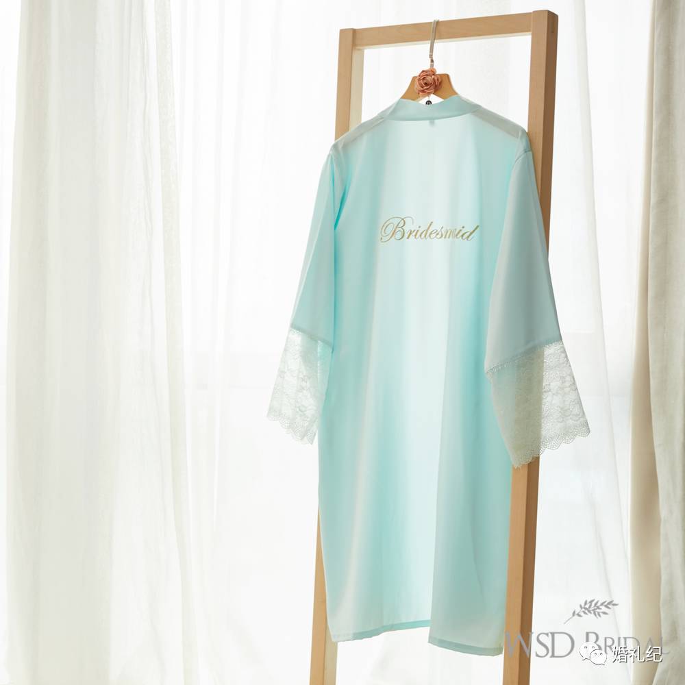 安以轩婚礼晨袍,安以轩陈荣炼婚礼晨袍