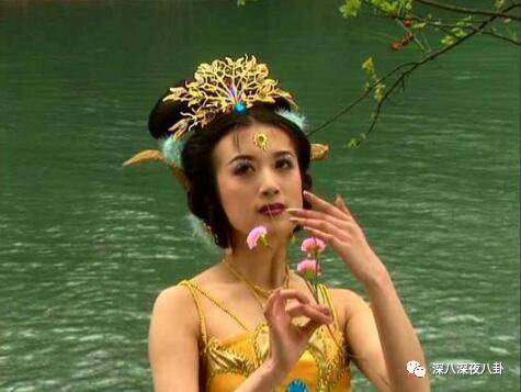 作为博纳的老板娘，开火锅店半个娱乐圈都来捧场，就问厉害不