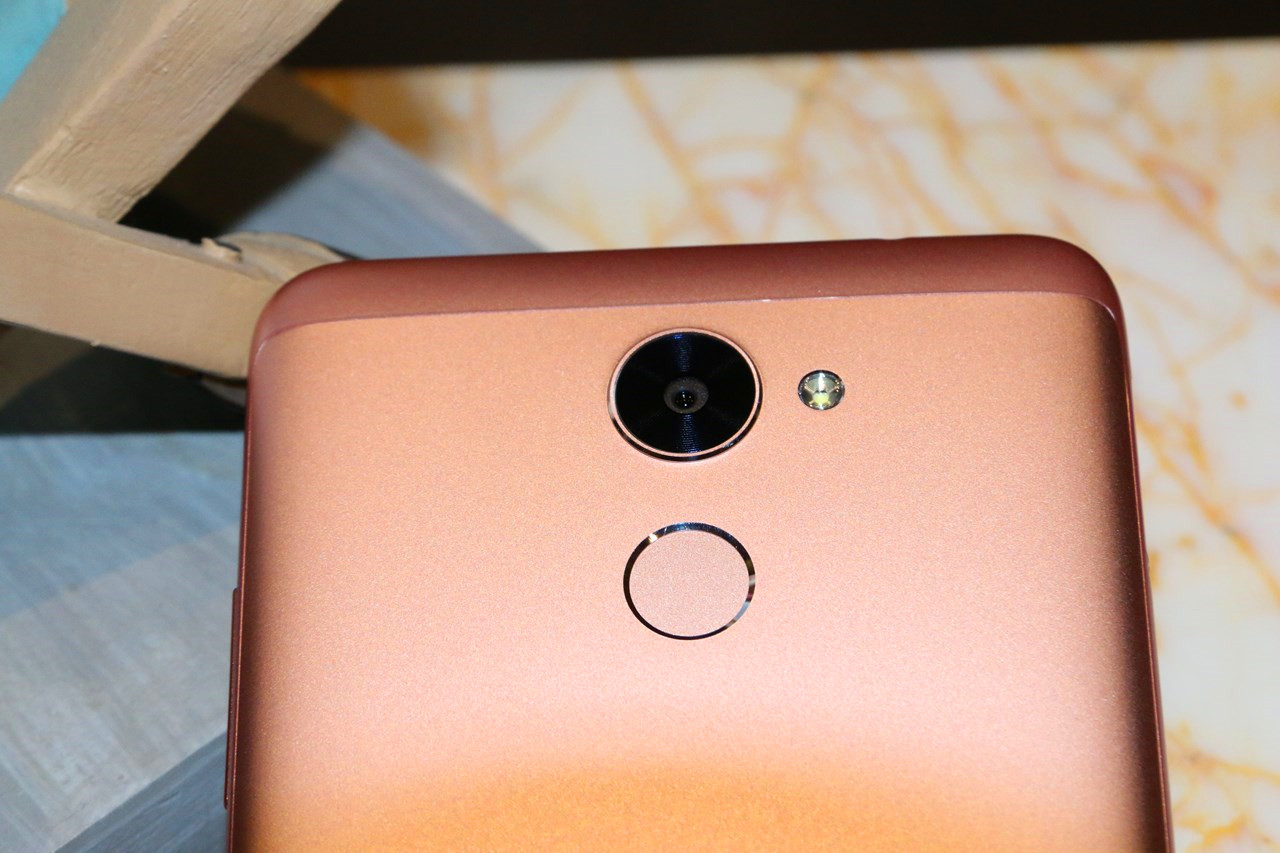 华为畅享7plus体验,华为畅享7plus2018年