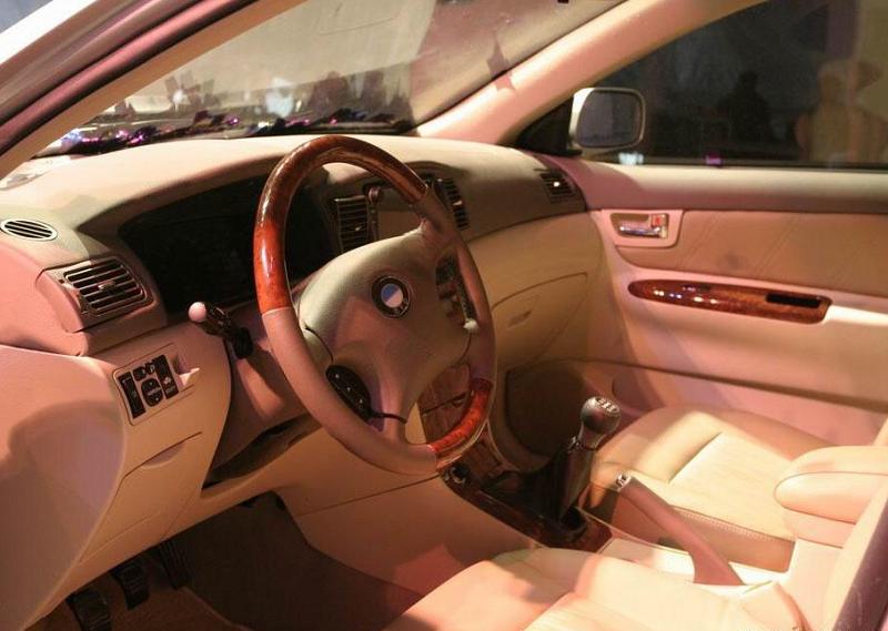 比亚迪车标变化史,比亚迪车内饰一言难尽