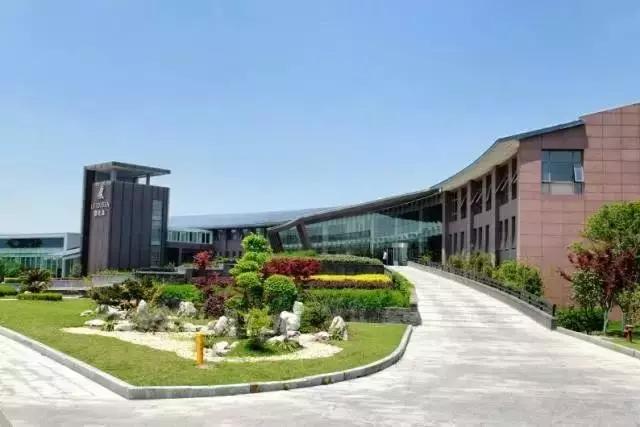 满客旅游｜毕业旅行：行遍江南清丽地，人生只合住湖州——太湖雷迪森欢迎您