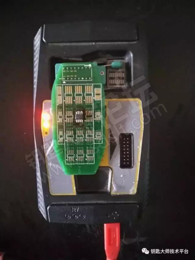 长城m4钥匙换电池图解,长城m4钥匙怎么拆