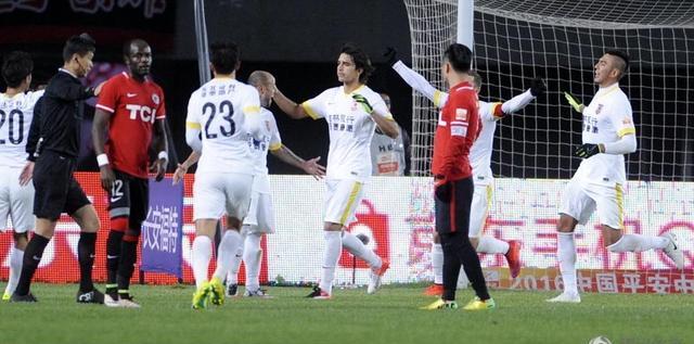 中超第19轮京鲁大战裁判安排,中超裁判王迪深度解析