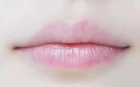 嘴唇变青、变紫、变黑,是身体出了大问题?从唇色读懂身体的秘密!