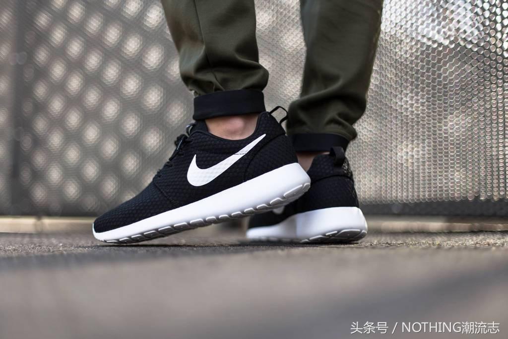 女款轻薄透气运动鞋,夏天穿的清爽透气运动鞋推荐