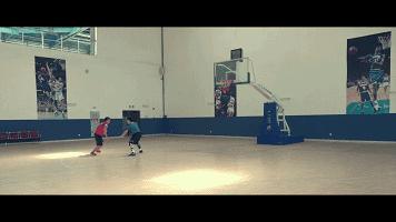 转身穿裆过人教学,穿裆过人集锦足球