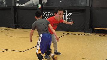 转身穿裆过人教学,穿裆过人集锦足球