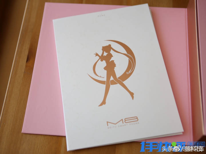 这款手机国外售价高达1万美元！网友感慨：太给国产手机长脸啦！