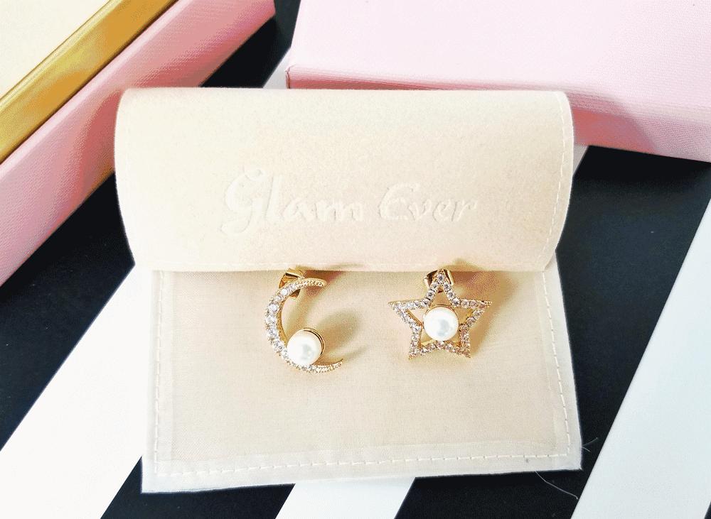 李沁王子文同款,周冬雨李沁穿搭