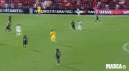 梦幻过人集锦,皇马球员致敬球王贝利