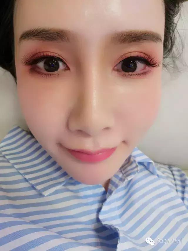 爱丽小屋四色眼影盘,爱丽小屋眼影br401吐槽