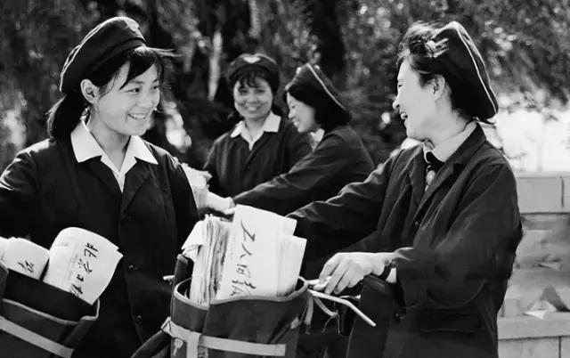 我花了7988给爸爸买了个iPhone7，超过了我一个月的工资