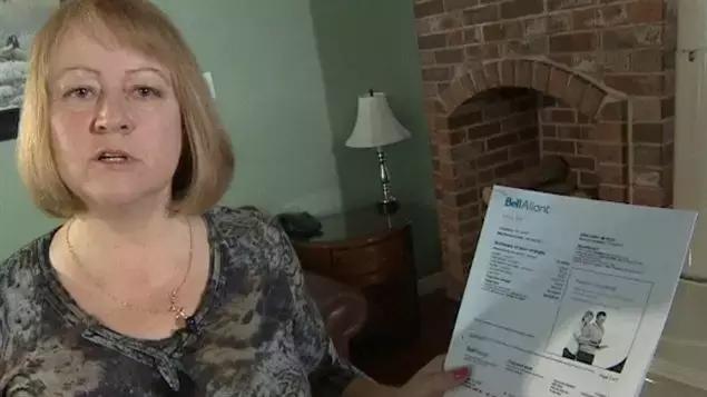 终于｜加拿大人从12月起将不用支付手机解锁费