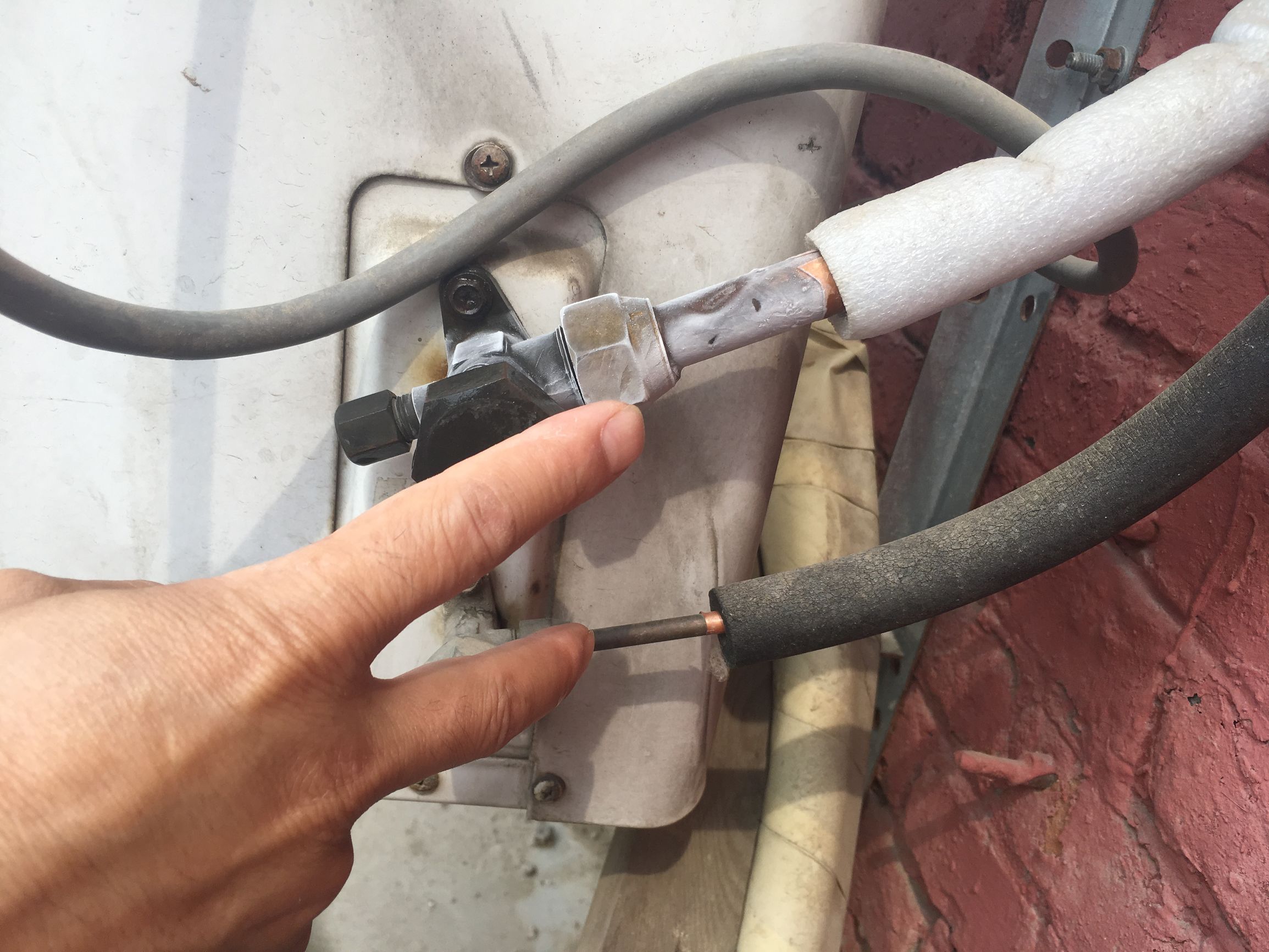 你们家的空调怎么样,你们家的空调坏了吗