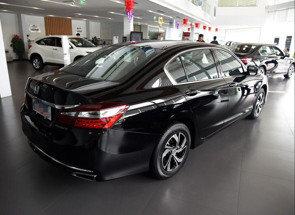 2016年雅阁2.0舒适版驾驶感受,2016款雅阁2.0舒适版功能介绍