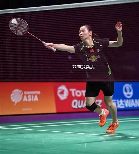 黄雅琼接发球准备姿势,黄雅琼教发球