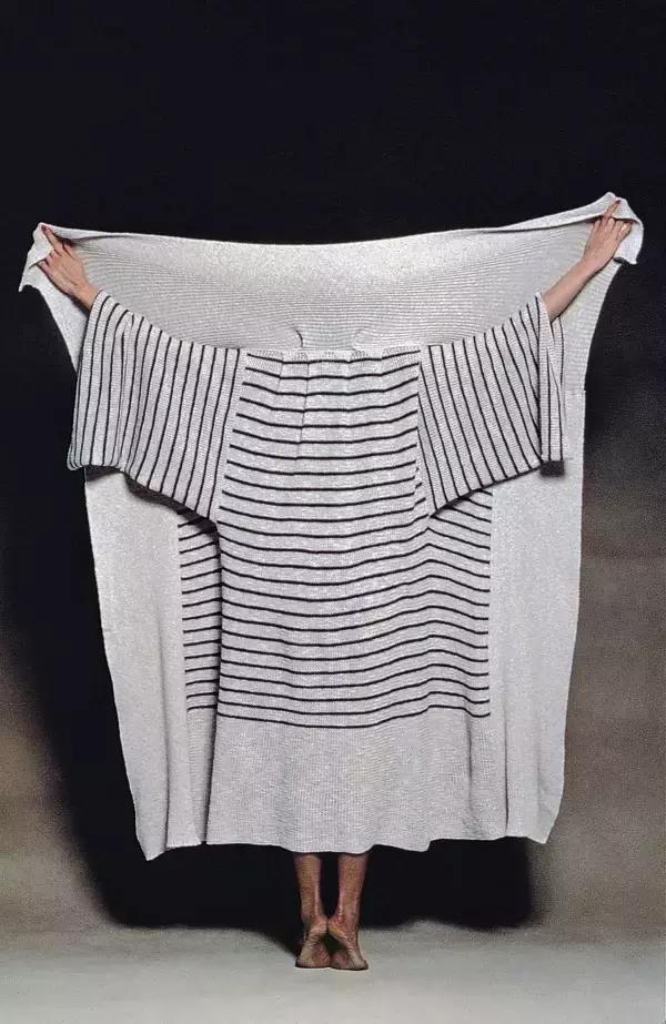 三宅一生的解构主义设计风格,三宅一生著名设计