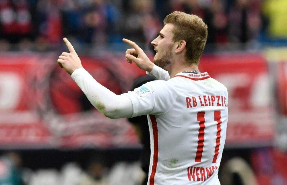 六大妖王让世界颤抖，足坛下一代皇者诞生，三线爆发给足协上课