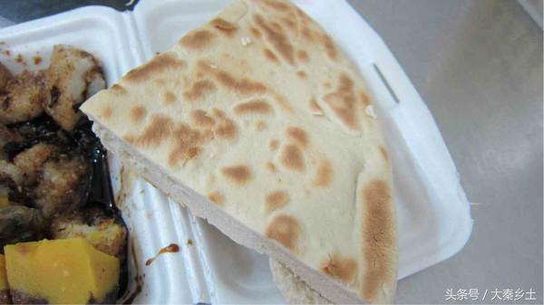 又到了一年一度的小龙虾盛宴了大家如何在家吃到小龙虾？西安这条街美食秒杀回民街统统吃一遍才过瘾？