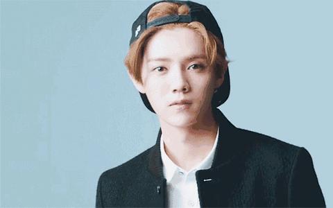 鹿晗斜杠,和鹿晗同龄男明星对比