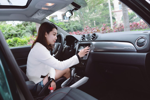 文青女司机自驾游三亚，谈铃木维特拉用车感受