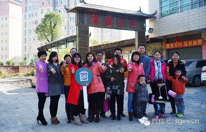 小曾吃饭最新视频,小曾吃火锅