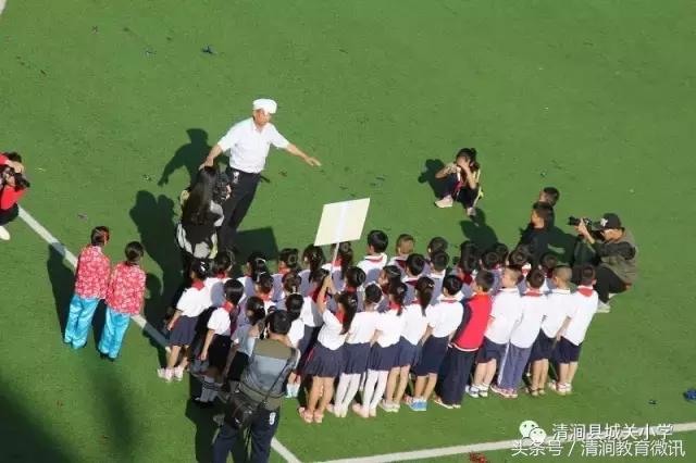 2022年小学迎七一活动方案,城关镇明德小学社团展演活动
