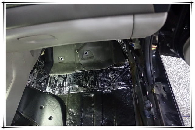 景程翻新改装,南京汽车音响改装四门隔音