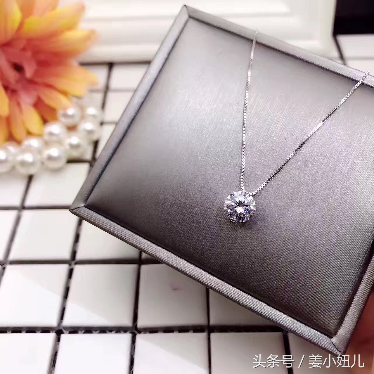 bulingbuling星空锁骨链 (锁骨链流行吗)