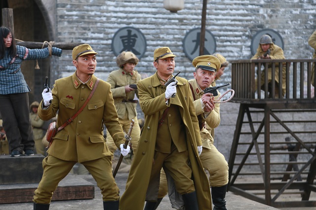 铁血战狼内容介绍,铁血战狼10多人拿下鬼子三个据点