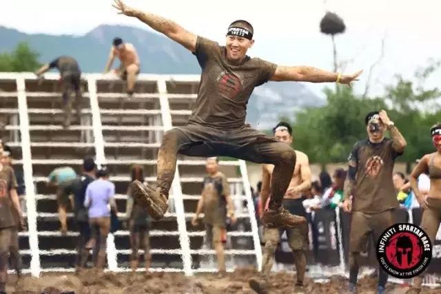 翻滚吧，青春—斯巴达痴肉记RollRollRoll