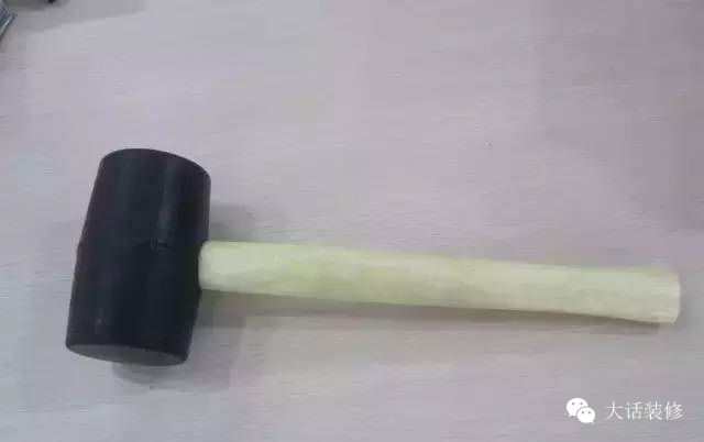 橱柜瓷砖打孔不开裂,瓷砖打孔贴胶布如何避免开裂