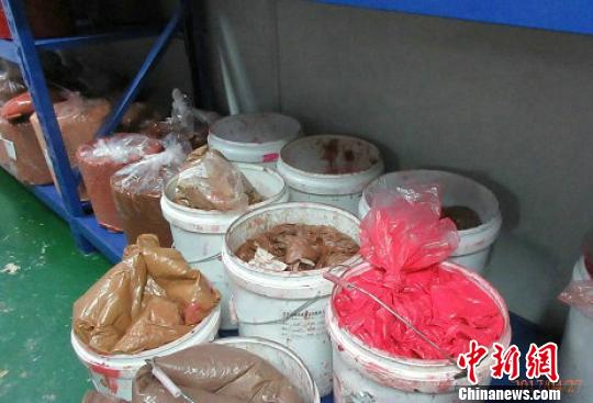 浙江捣毁假冒伪劣化妆品,浙江警方破获假冒化妆品案