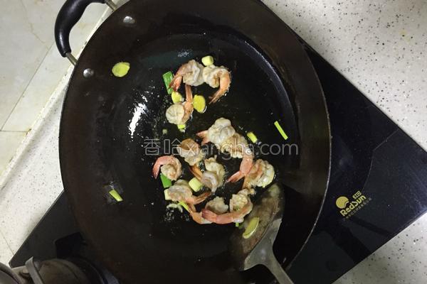 芒果虾仁的家常做法,芒果虾仁