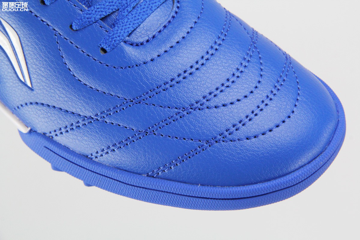 李宁锋锐足球鞋tf测评,李宁长歌2.0升级碎钉足球鞋测评