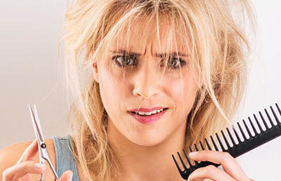 洗完头发后头发打结,染头发时头发打结怎么办