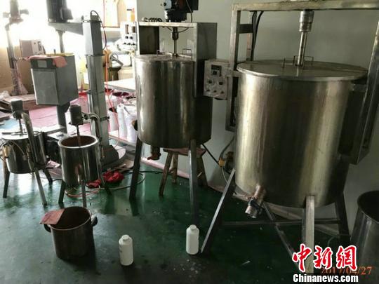 浙江捣毁假冒伪劣化妆品,浙江警方破获假冒化妆品案